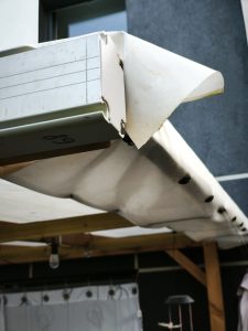 Cache pergolas fini, bien bloqué et sans vis